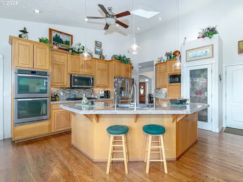 16356 SE Widgeon Court Damascus OR 97089
