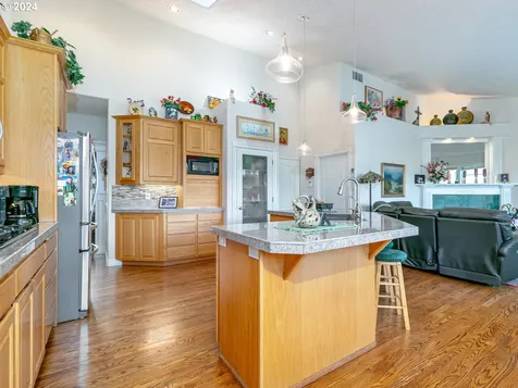 16356 SE Widgeon Court Damascus OR 97089