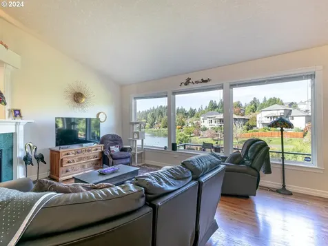 16356 SE Widgeon Court Damascus OR 97089