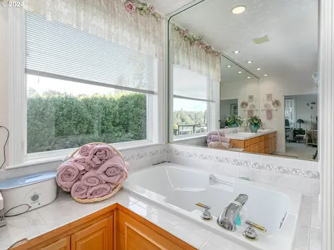 16356 SE Widgeon Court Damascus OR 97089
