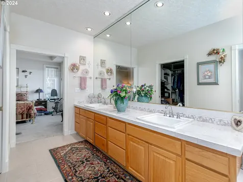 16356 SE Widgeon Court Damascus OR 97089