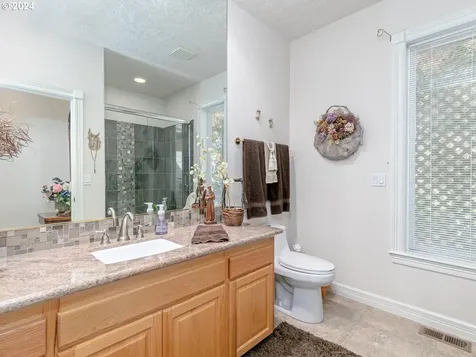 16356 SE Widgeon Court Damascus OR 97089