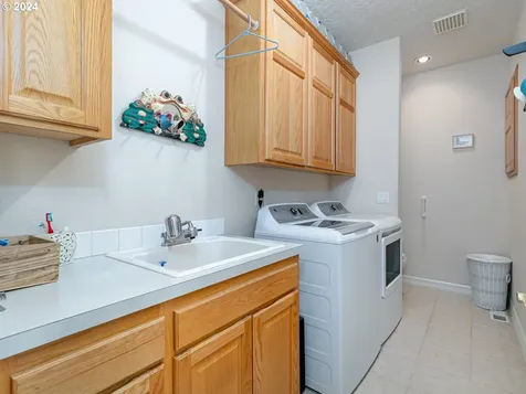 16356 SE Widgeon Court Damascus OR 97089