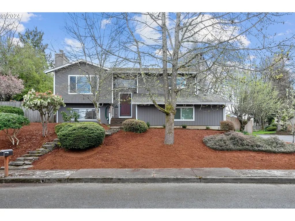 51988 SW 4th Street Scappoose OR 97056