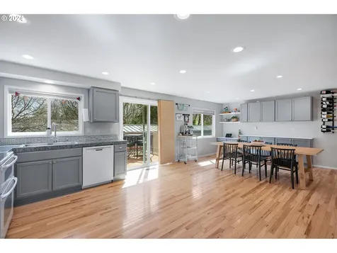 51988 SW 4th Street Scappoose OR 97056