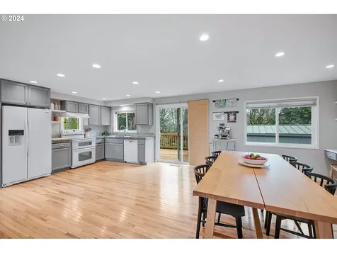 51988 SW 4th Street Scappoose OR 97056