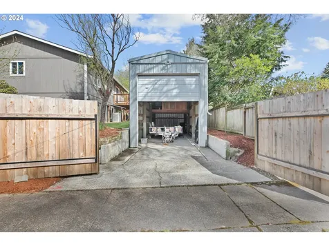 51988 SW 4th Street Scappoose OR 97056