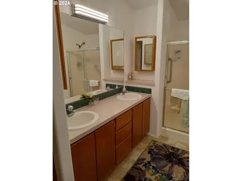 130 Angelcrest Court Roseburg OR 97471