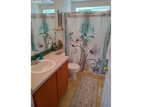 130 Angelcrest Court Roseburg OR 97471