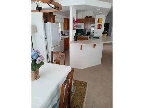 130 Angelcrest Court Roseburg OR 97471