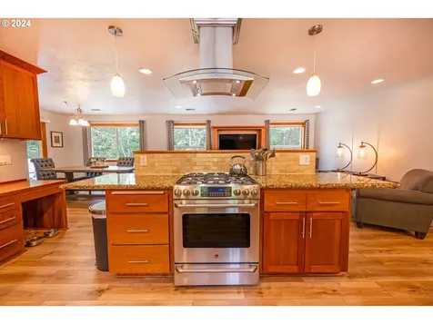 89245 Forest View Drive Elmira OR 97437