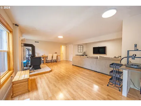 89245 Forest View Drive Elmira OR 97437