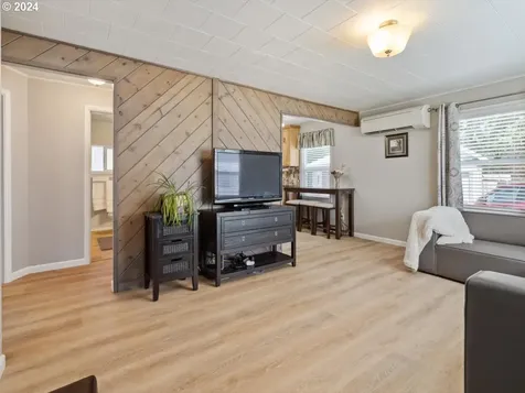 2410 Cedar Street Sweet Home OR 97386