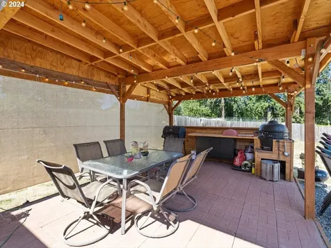 2410 Cedar Street Sweet Home OR 97386