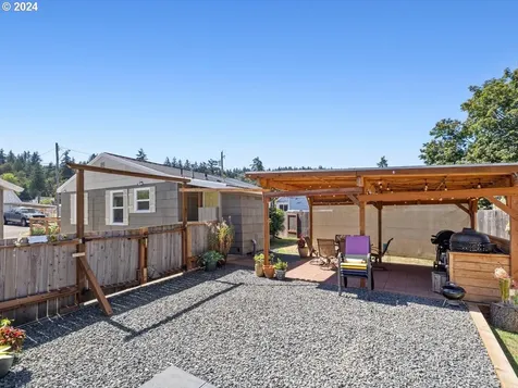2410 Cedar Street Sweet Home OR 97386