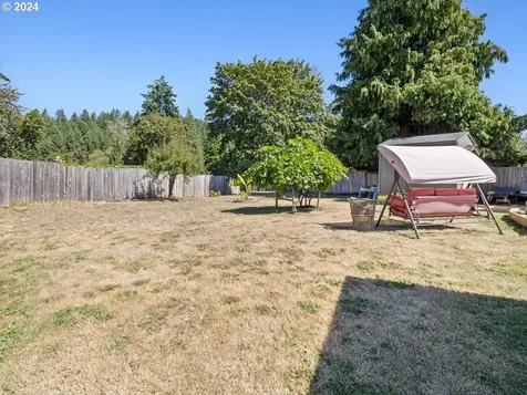 2410 Cedar Street Sweet Home OR 97386