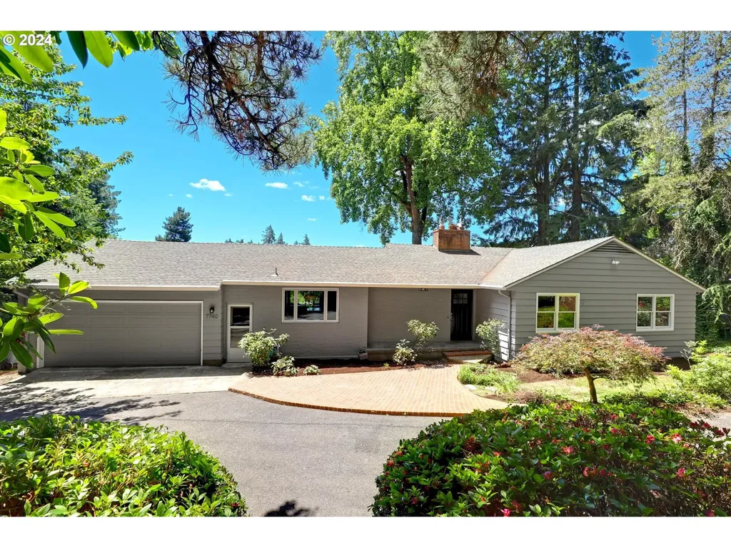 7740 SW Canyon Drive Portland OR 97225