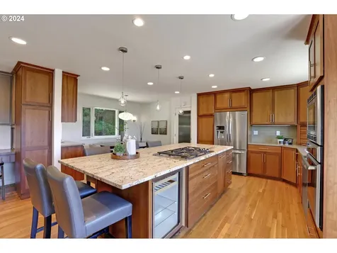 7740 SW Canyon Drive Portland OR 97225