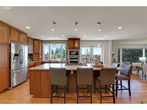 7740 SW Canyon Drive Portland OR 97225