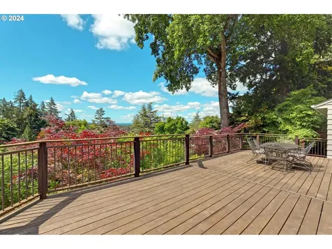 7740 SW Canyon Drive Portland OR 97225