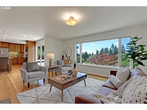7740 SW Canyon Drive Portland OR 97225