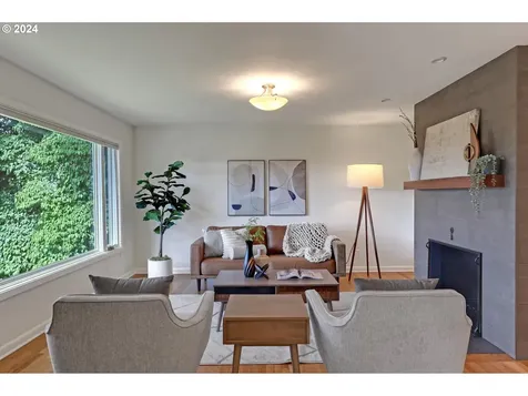 7740 SW Canyon Drive Portland OR 97225