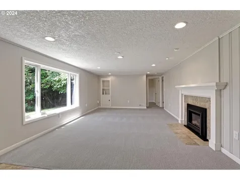 7740 SW Canyon Drive Portland OR 97225