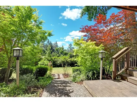 7740 SW Canyon Drive Portland OR 97225
