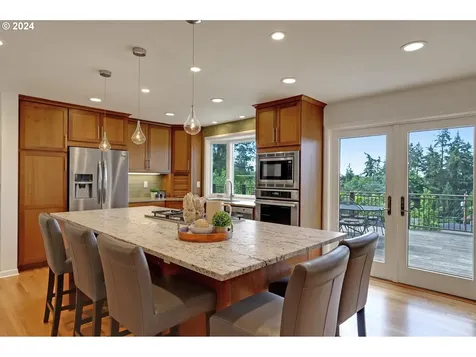 7740 SW Canyon Drive Portland OR 97225