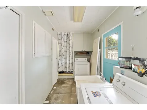 401 SE 102nd Avenue Vancouver WA 98664