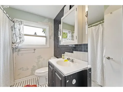 401 SE 102nd Avenue Vancouver WA 98664