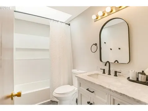 9035 Sw 50th Avenue Portland OR 97219