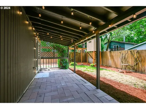9035 Sw 50th Avenue Portland OR 97219