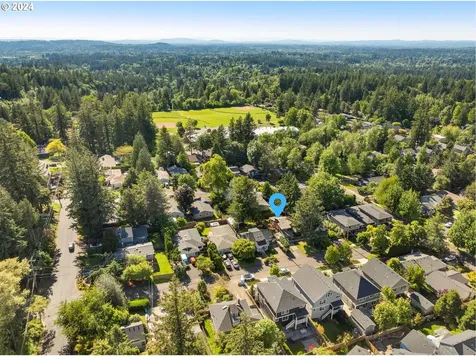 9035 Sw 50th Avenue Portland OR 97219