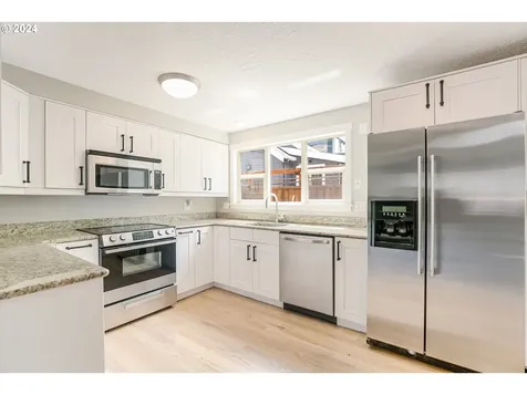 9035 Sw 50th Avenue Portland OR 97219