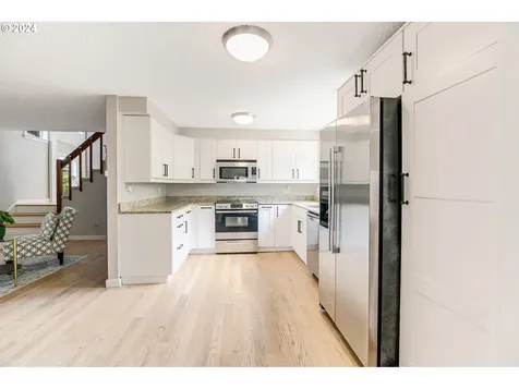 9035 Sw 50th Avenue Portland OR 97219