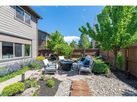 3011 NW Clubhouse Drive Bend OR 97703