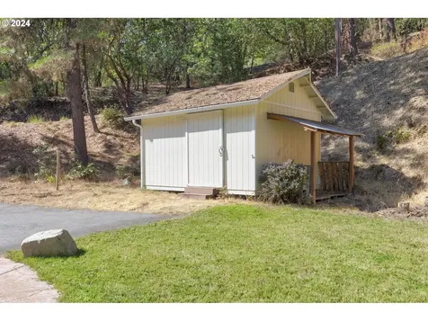 333 Sky Way Grants Pass OR 97527