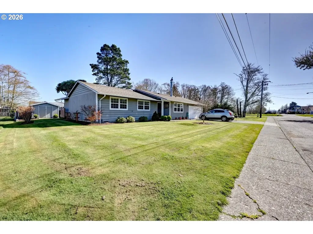 165 NW 1st Street Warrenton OR 97146