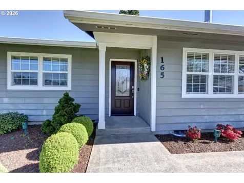 165 NW 1st Street Warrenton OR 97146