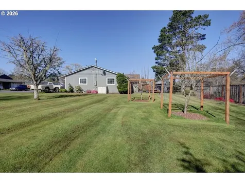 165 NW 1st Street Warrenton OR 97146
