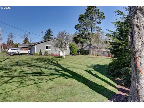 165 NW 1st Street Warrenton OR 97146