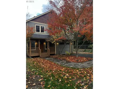 5729 NE Simpson Street Portland OR 97218