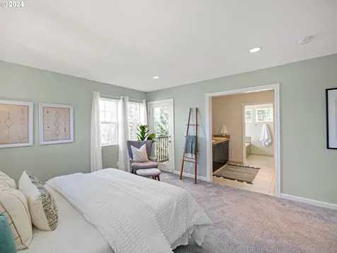5729 NE Simpson Street Portland OR 97218