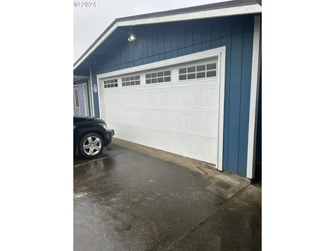 88384 1st Avenue Florence OR 97439