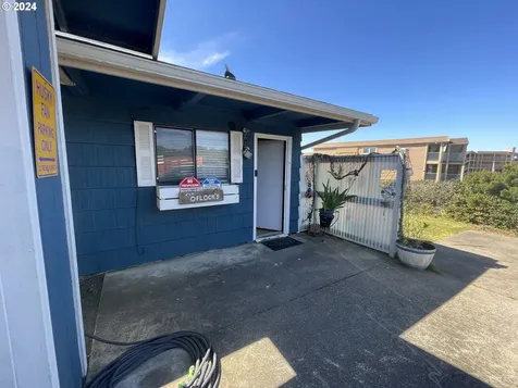 88384 1st Avenue Florence OR 97439
