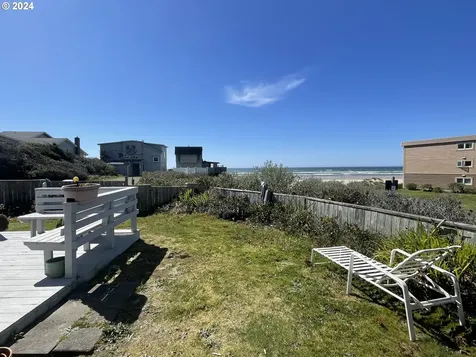 88384 1st Avenue Florence OR 97439
