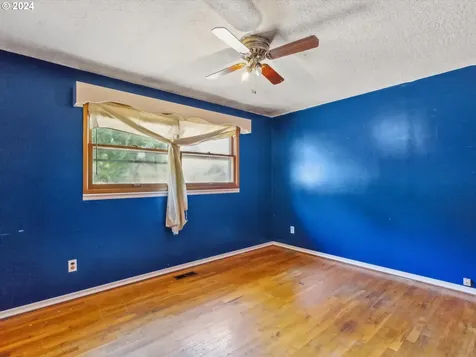 13140 Se Claybourne Street Portland OR 97236