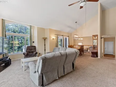 3940 Ne Franklin Street Camas WA 98607