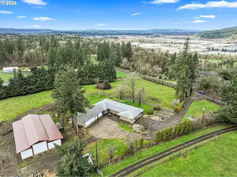 16580 S Cliff View Drive Oregon City OR 97045